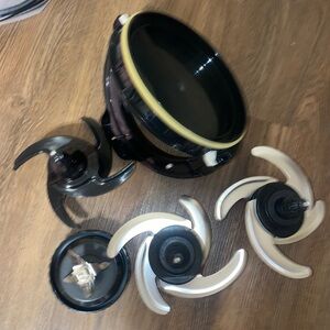 NINJA PRO BLENDER BL772-30 FOOD PROCESSOR   REPLACEMENT PARTS BLADES LIDS 5 pc